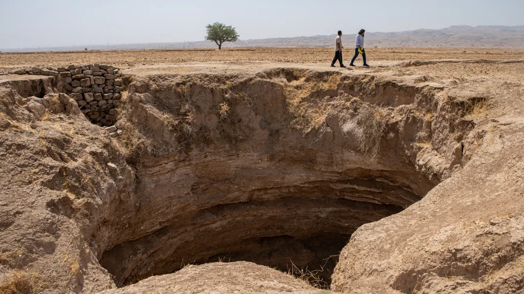 War Brings New Water Crises to an Already-Parched Iran