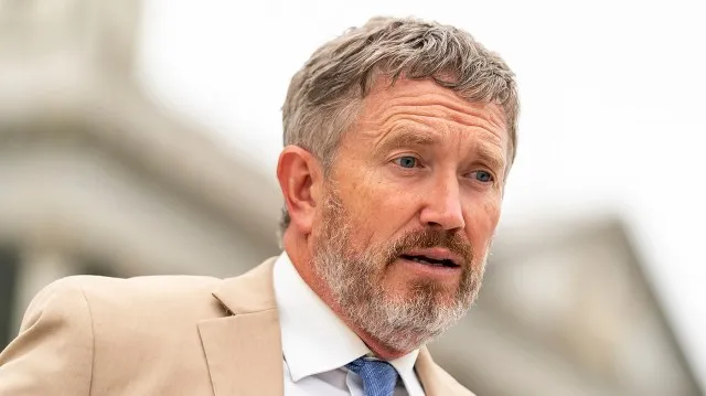 Massie fundraising off Trump's Christmas criticism