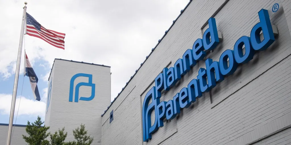 Judge temporarily blocks Trump administration from cutting off Planned Parenthood funding