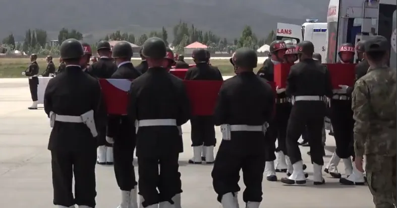 12 Turkish soldiers die from methane gas in Iraqi cave while searching for remains of comrade killed by militants
