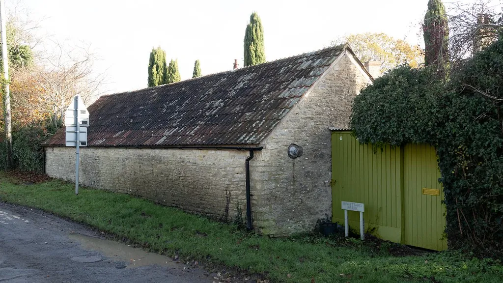 Will this 'granny annexe' be Sarah Ferguson's new home?