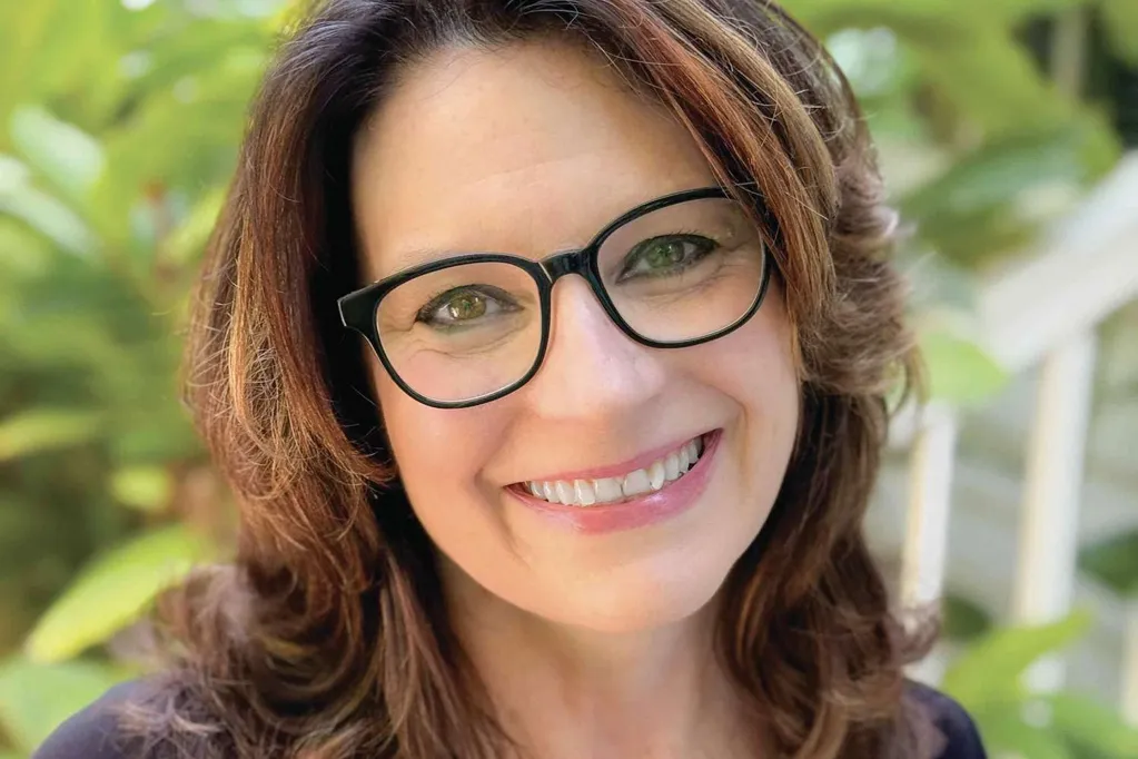 The Princess Diaries' Meg Cabot Apologizes for Posting Nazi Flag Gif: 'Not a Fan of Fascism'