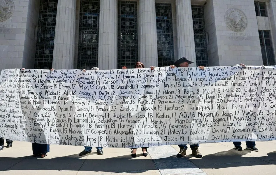 Meta and YouTube Architecture Of Infinite Scroll Harm