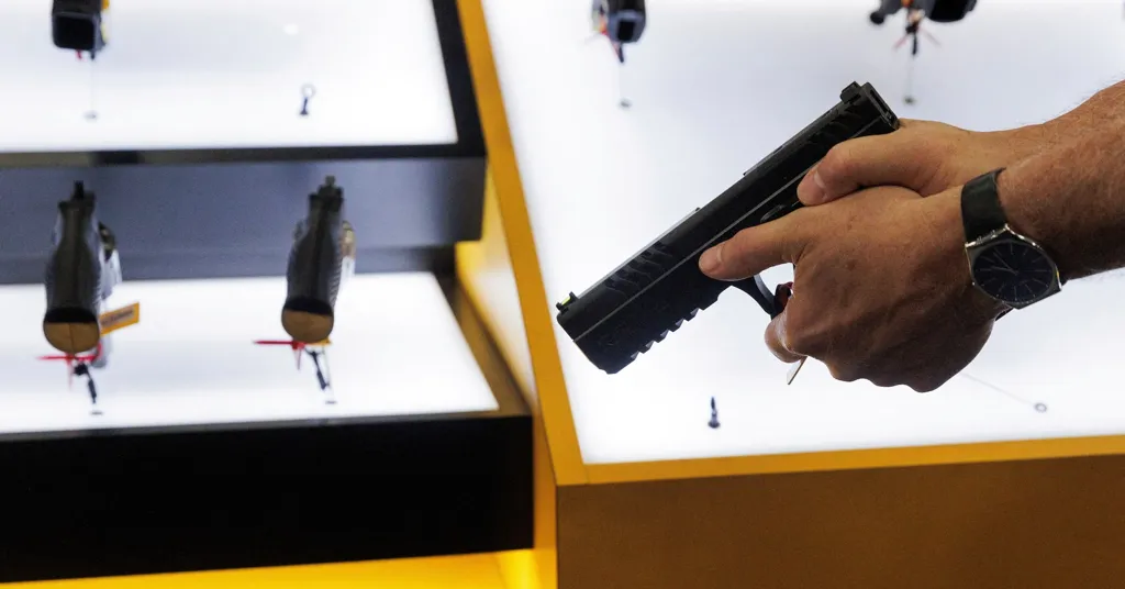 US Supreme Court scrutinizes gun ownership ban for illegal drug users