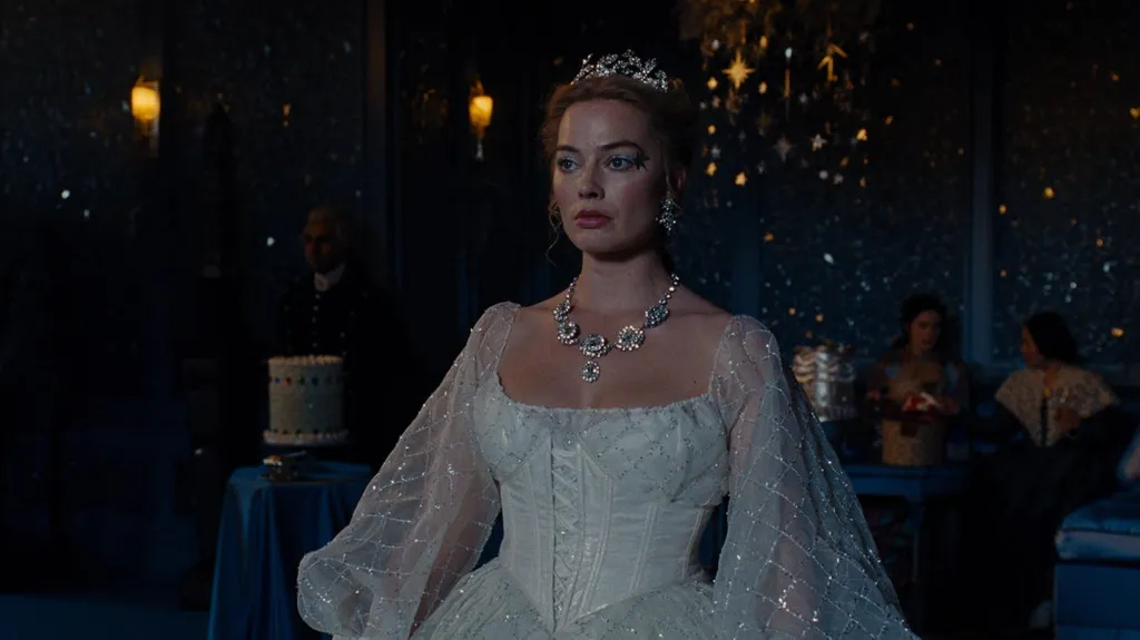 Margot Robbie defends playing an 'older Cathy' in 'Wuthering Heights'