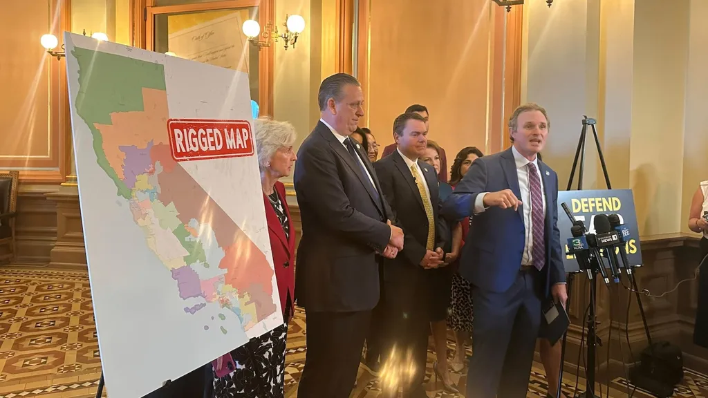 California Republicans targeted by redistricting slam effort as 'naked politics'