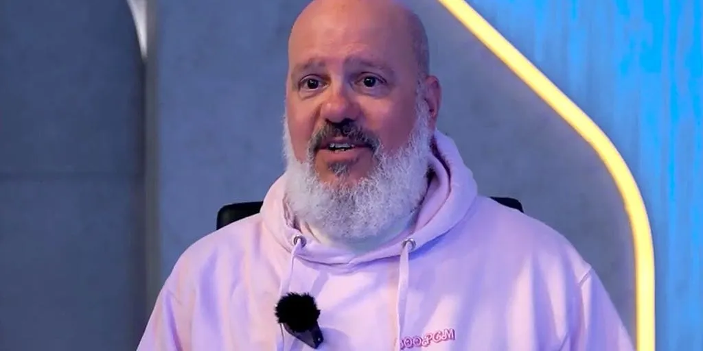 David Cross doesn't 'give a f---': The actor-comedian on his new special, social media and 'terrifying' AI