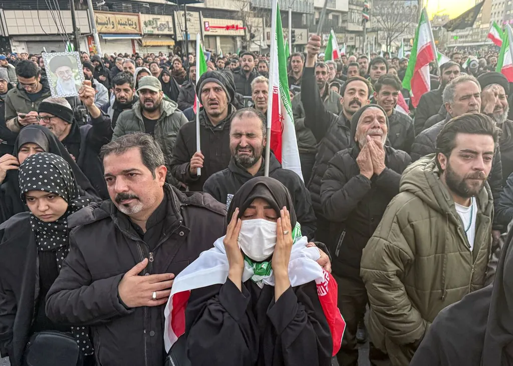 World Leaders Urge Swift End to Iran Crisis After Khamenei Death