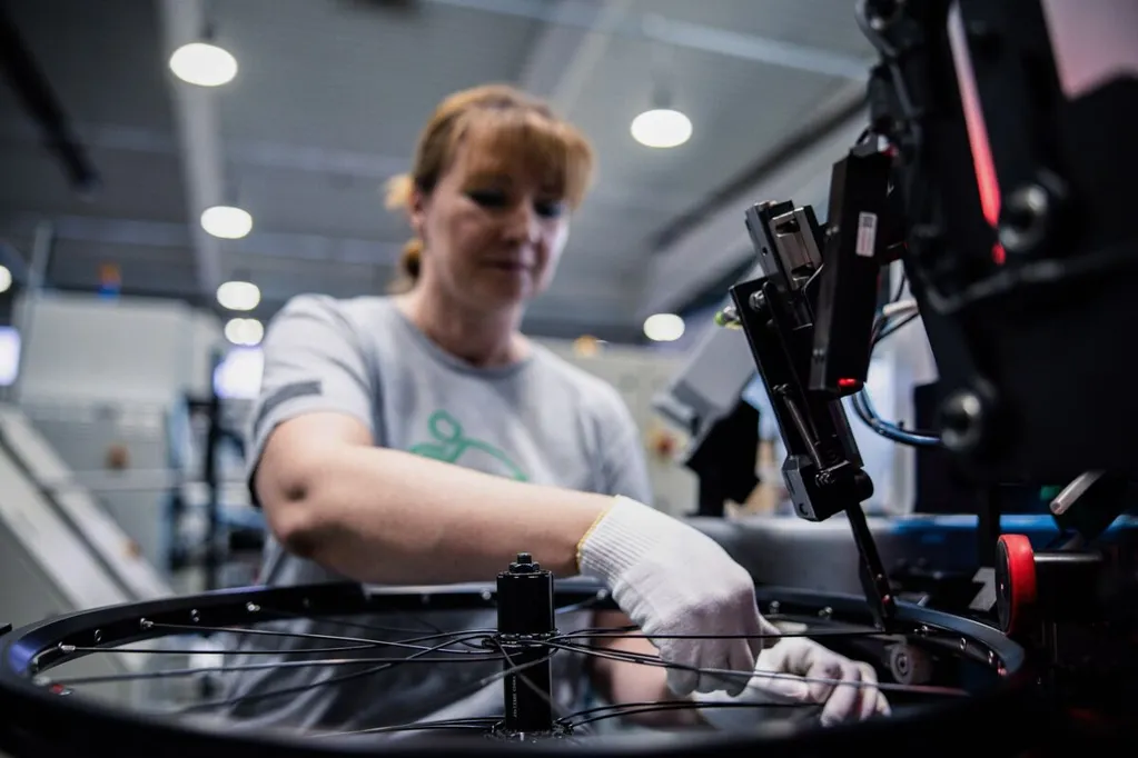 KKR Admits Defeat on Its Pricey Pandemic Bike Bet