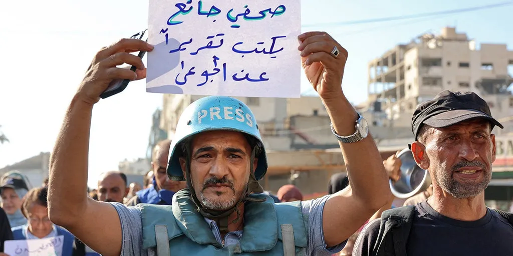 News outlets 'desperately concerned' for their journalists in Gaza, urge Israeli authorities to help