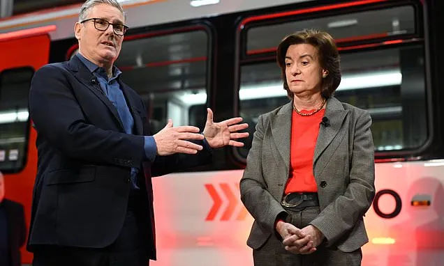 PM extolls importance of standing 'side by side´ with Welsh FM