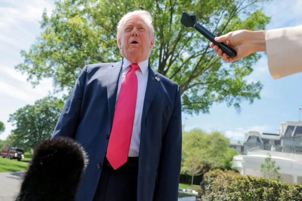 In Las Vegas, Trump's economic pitch meets a skeptical audience