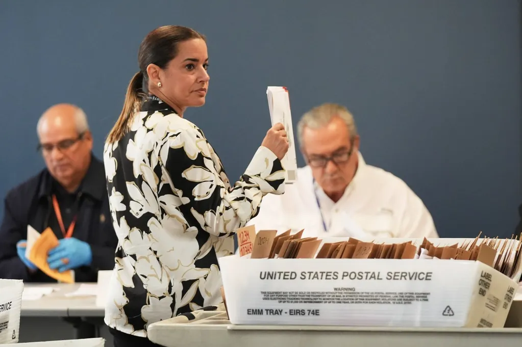 Republicans' chances of losing Florida in midterm as Democrats flip seats