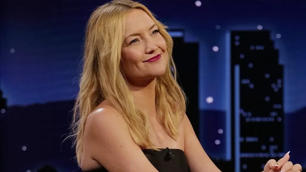 Kate Hudson blushes reading 'boy-crazy' childhood diary on TV