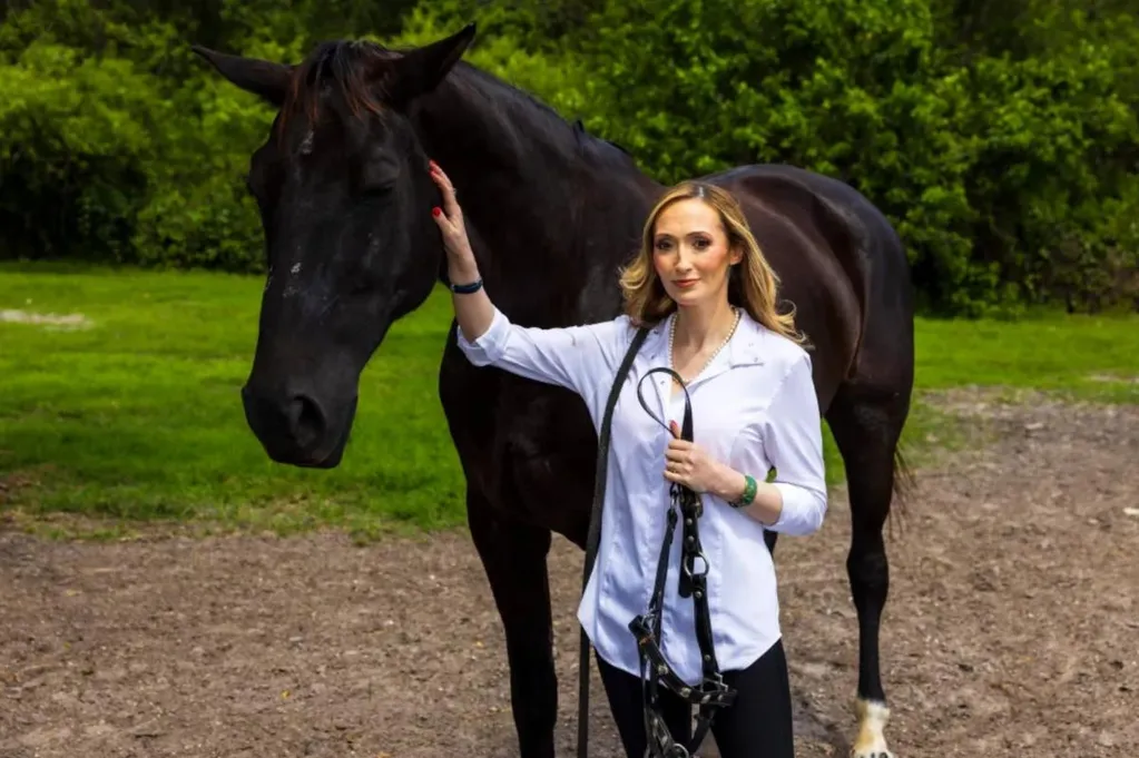 Equestrian shot through her lungs by her trainer describes moment she thought she'd die and how he's now twisting the story