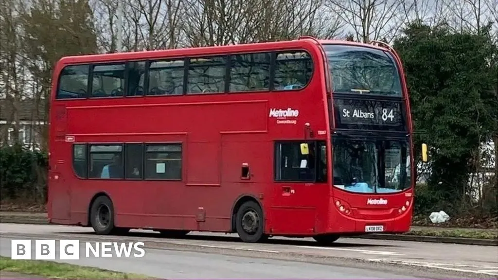 Hertfordshire bus pilot 'could save routes and improve timing'