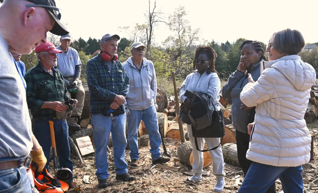 Connection helps Kenyan women with opportunities, relationships | Peninsula Daily News