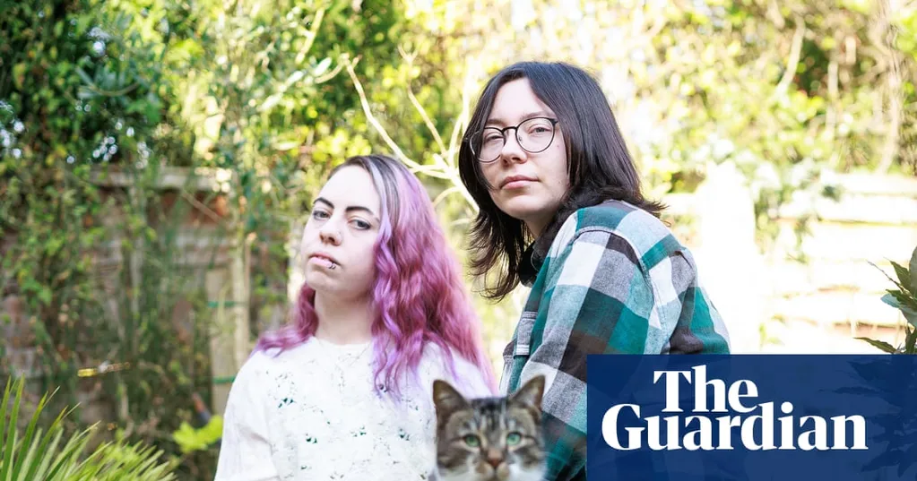 'Constant uncertainty': Mahmood's 'earned settlement' immigration plan has families stuck in limbo