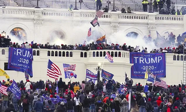 Indiana man who fled to avoid prison sentence for storming Capitol...