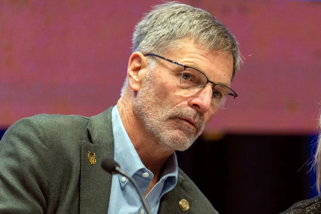 Wyoming governor signs ban on abortions after about 6 weeks but cites misgivings - KTAR.com