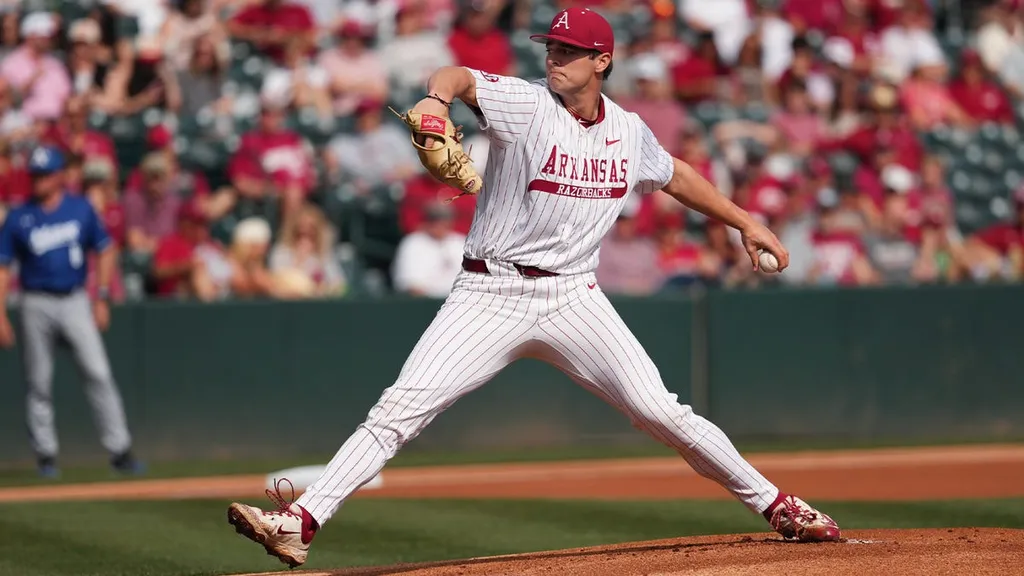 Arkansas baseball adjusts weekend pitching rotation for Alabama series