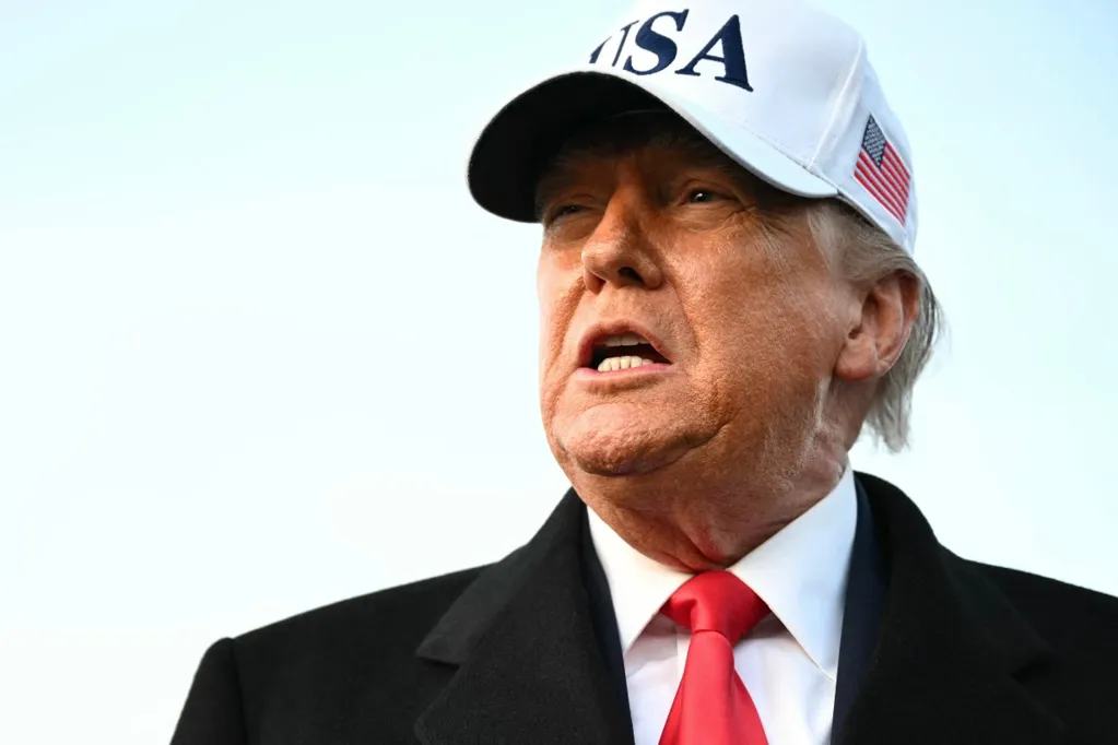 Donald Trump blames Ukraine for holding up peace