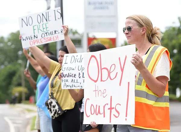 Dalton protesters raise money for family of deported father | Chattanooga Times Free Press