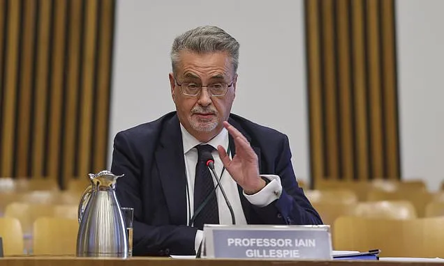 Ex-Dundee University principal says returning £150,000 'not in...