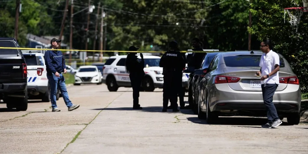 Louisiana gunman's access to firearms probed and Apple gets a new CEO: Morning Rundown