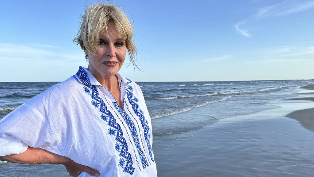 Dame Joanna Lumley speaks out in favour of assisted dying