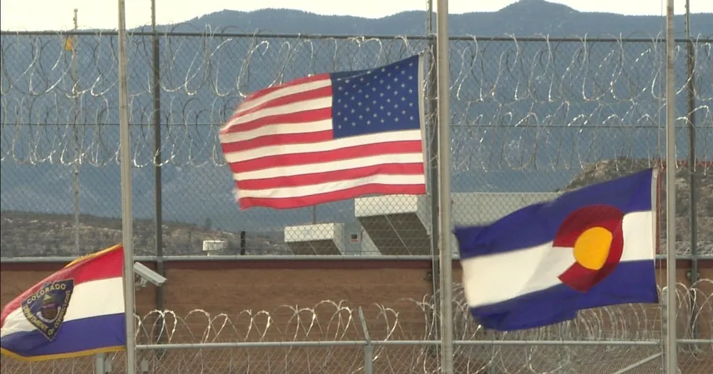 Colorado lawmakers consider measures to lower state's prison population