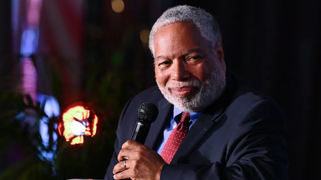 Smithsonian faces Tuesday deadline amid White House demand for review