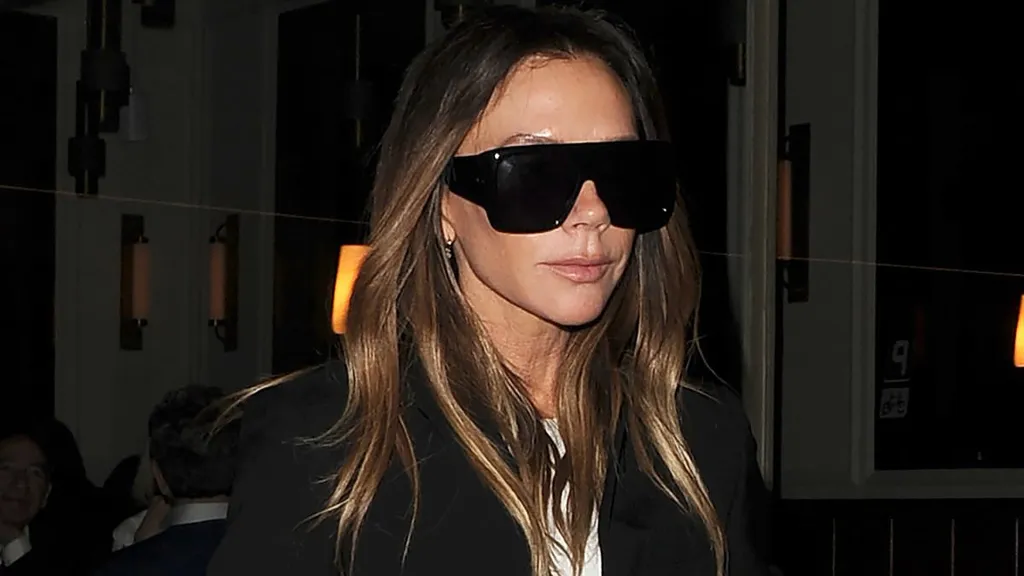 Victoria Beckham and Tana Ramsay 'let their hair down'