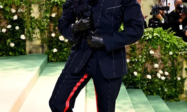 Bad Bunny is set to take on one of the world´s biggest stages - Who...