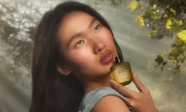 I tried the 'it' perfume - now my friends keep asking what I'm wearing