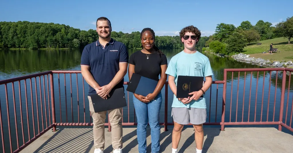 3 people honored for rescuing woman from drowning in Howard County