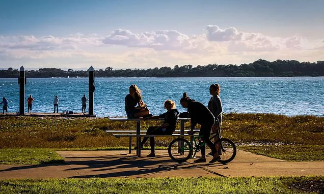 Good mental health at age 11 cuts risk of obesity at 17, study...