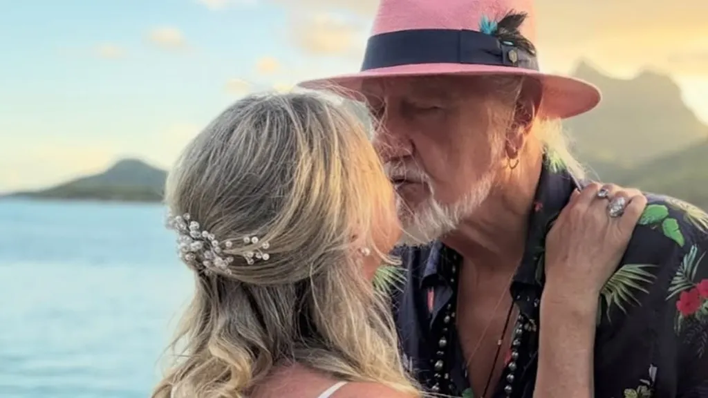 Fleetwood Mac's Mick Fleetwood secretly ties the knot