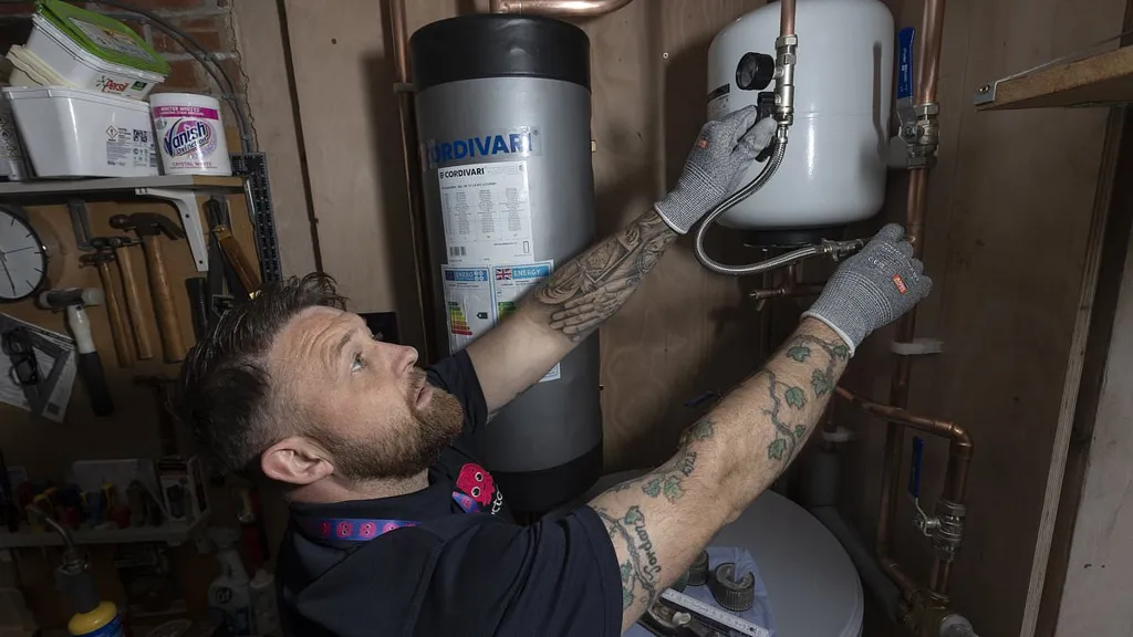 Staying warm with a heat pump: What's actually different