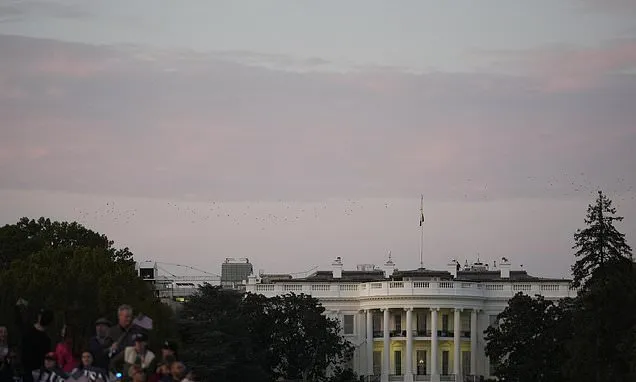 New law makes dueling presidential transitions possible