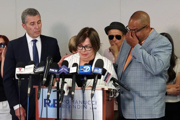 Harrowing video of Chicago Officer Krystal Rivera's partner fatally shooting her during a foot chase is made public