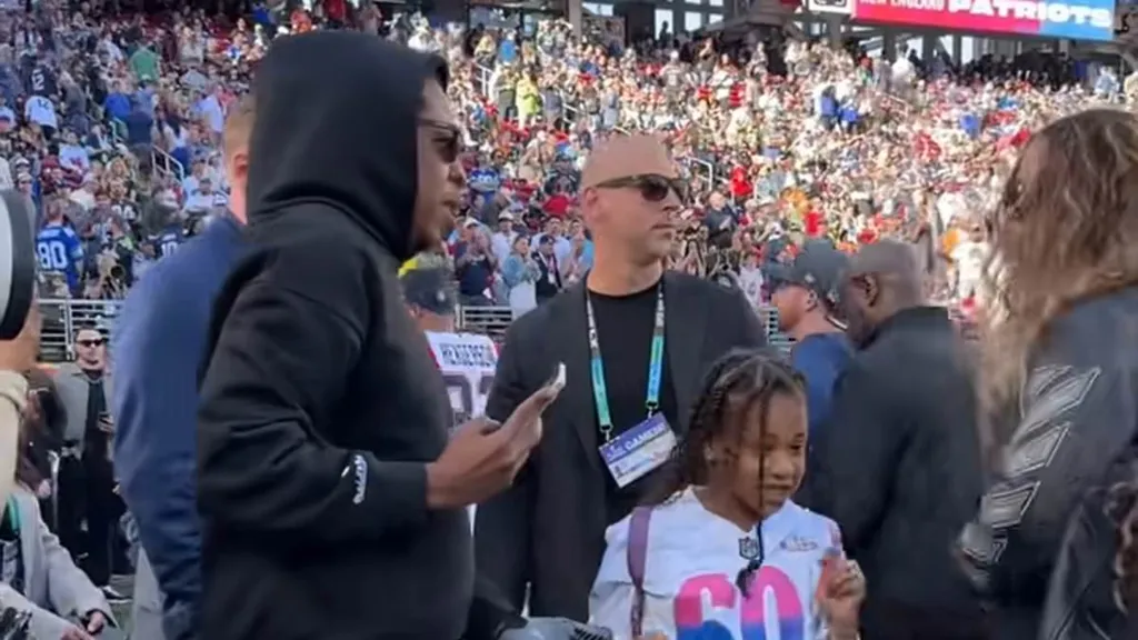 Jay-Z's daughter Rumi wrangled by bodyguard at Super Bowl