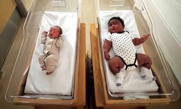 Shocked mom gives birth to record-breaking baby weighing 13 POUNDS