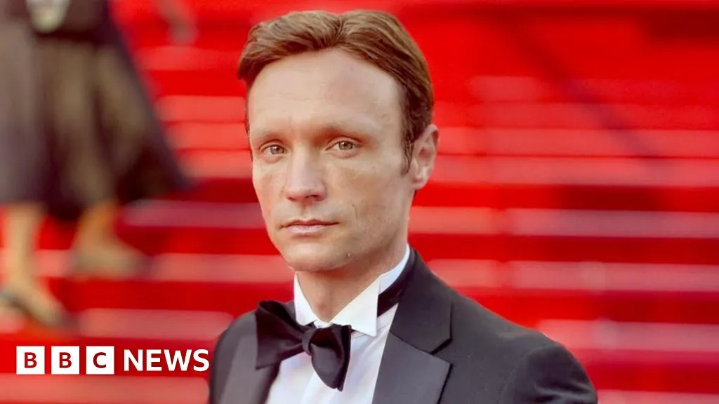 Better Call Saul actor Hans Obma joins Pobl y Cwm after learning Welsh