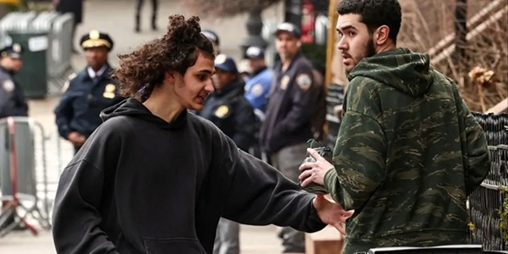 Terror suspects indicted after allegedly throwing bombs at NYC protest outside mayor's mansion