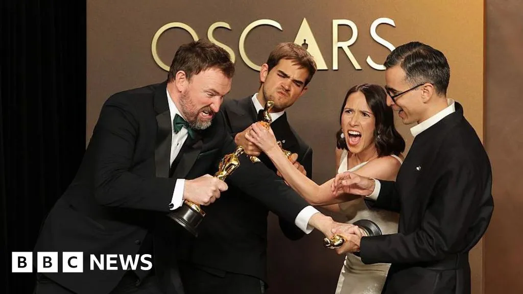 'It's a tie, I'm not joking' - Unique Oscars moment sees two films share award
