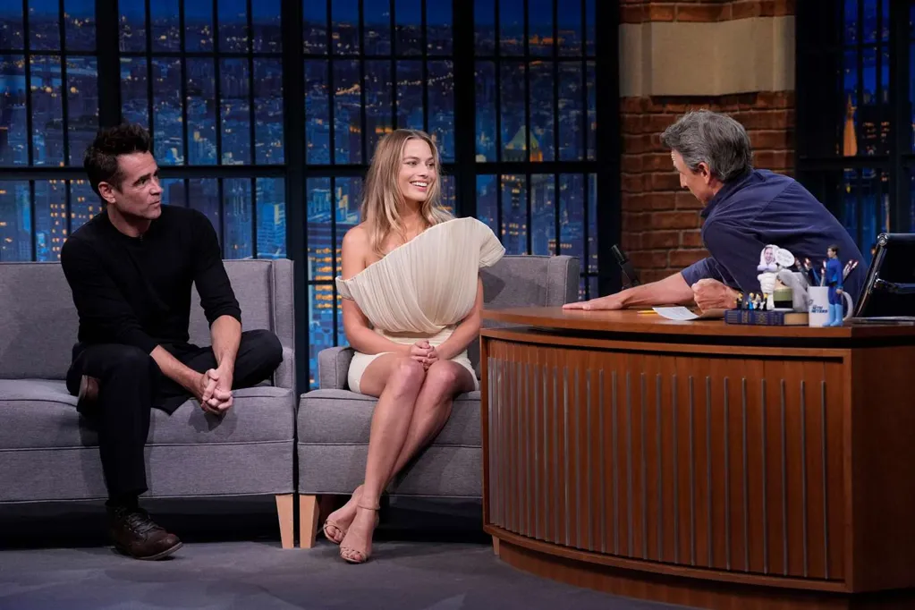 Margot Robbie Rocks 'Shoplifting Dress'  --  and Colin Farrell Jokes He Almost Wore Something 'Very Similar'