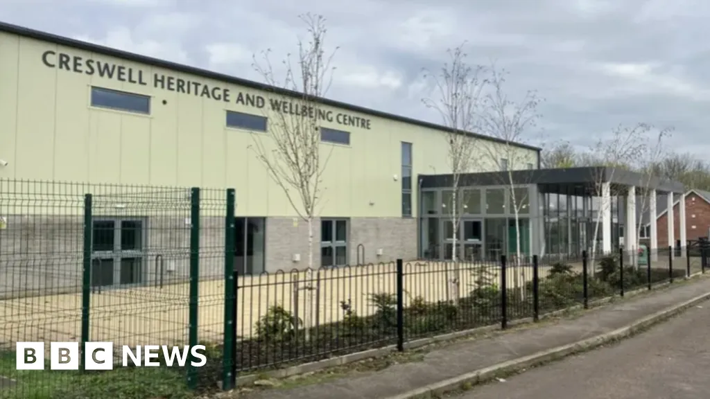 Derbyshire council continues to face losses over leisure centre