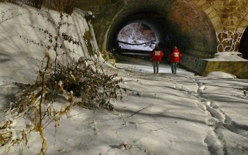 100 volunteers hit Central NY streets, check shelters to count the homeless amid bitter cold