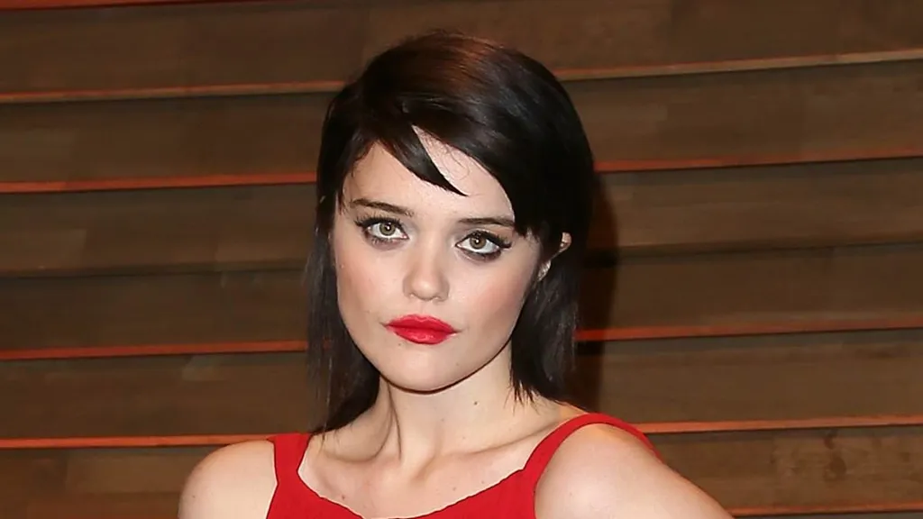 Sky Ferreira, 32, sparks concern after gaunt red carpet appearance